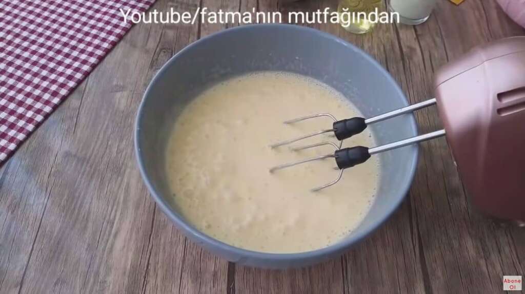 yumurta ve şeker çırpma