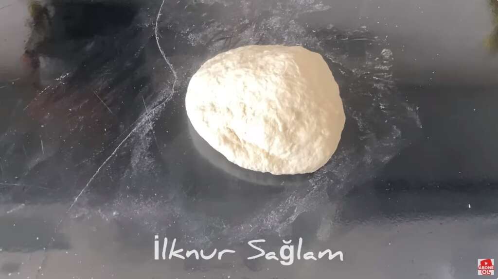 mayasız lahmacun hamuru