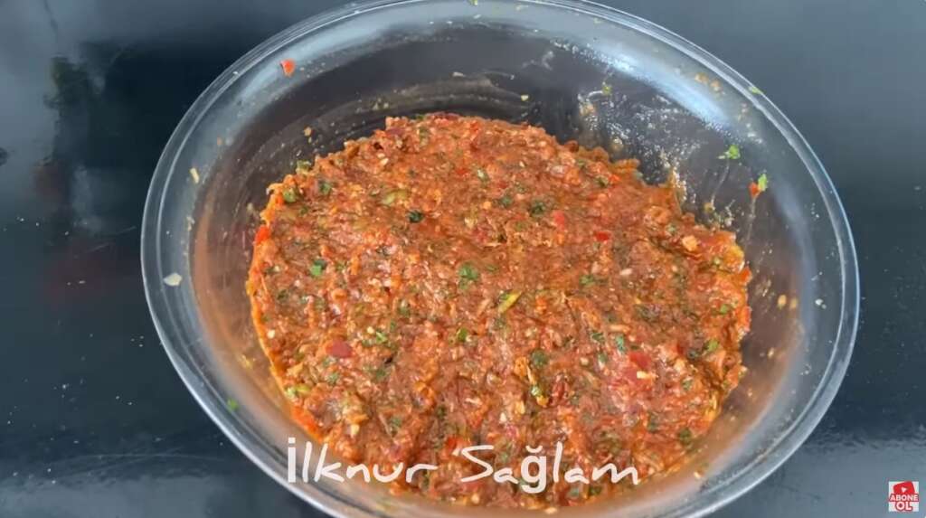 tepsi lahmacunu iç harcı