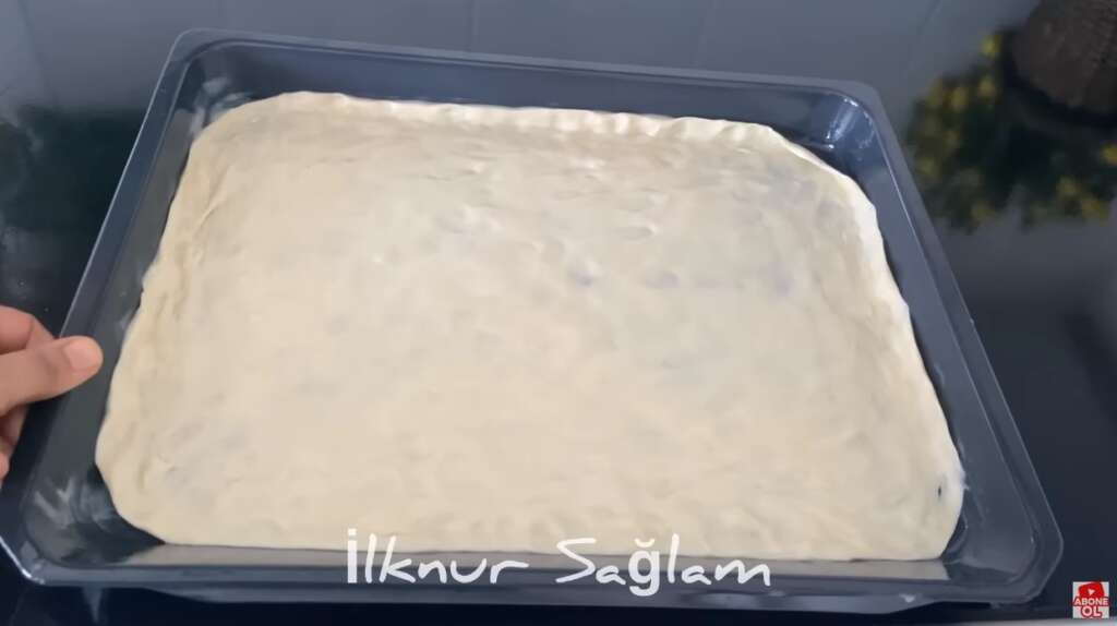 tepsi lahmacunu nasıl yapılır