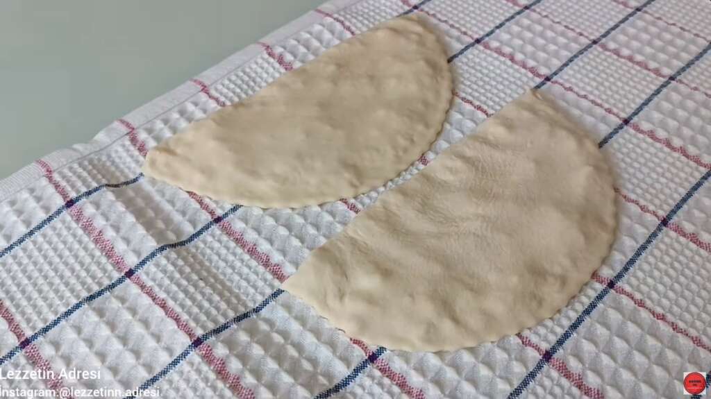 çi börek yapımı peynirli