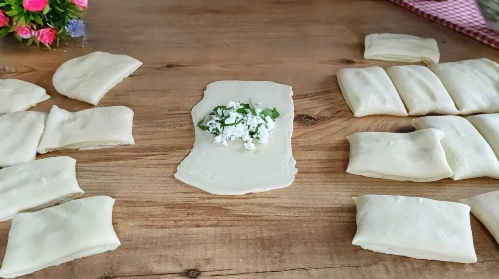 çökelekli börek tarifi